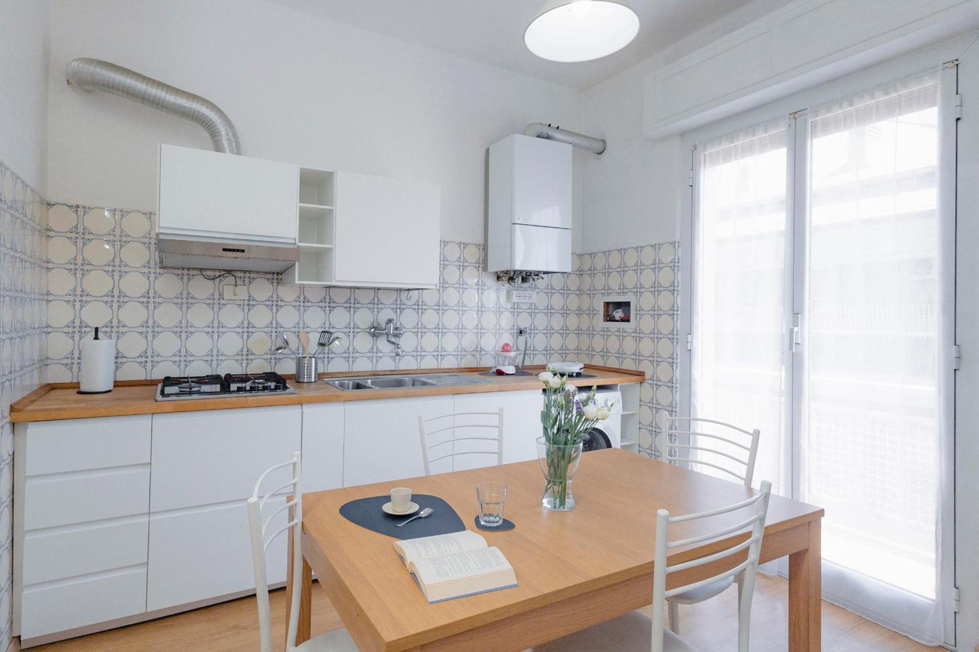 "L'Attico Bianco" City View 10 M A Piedi Dal Mare Savona Luaran gambar