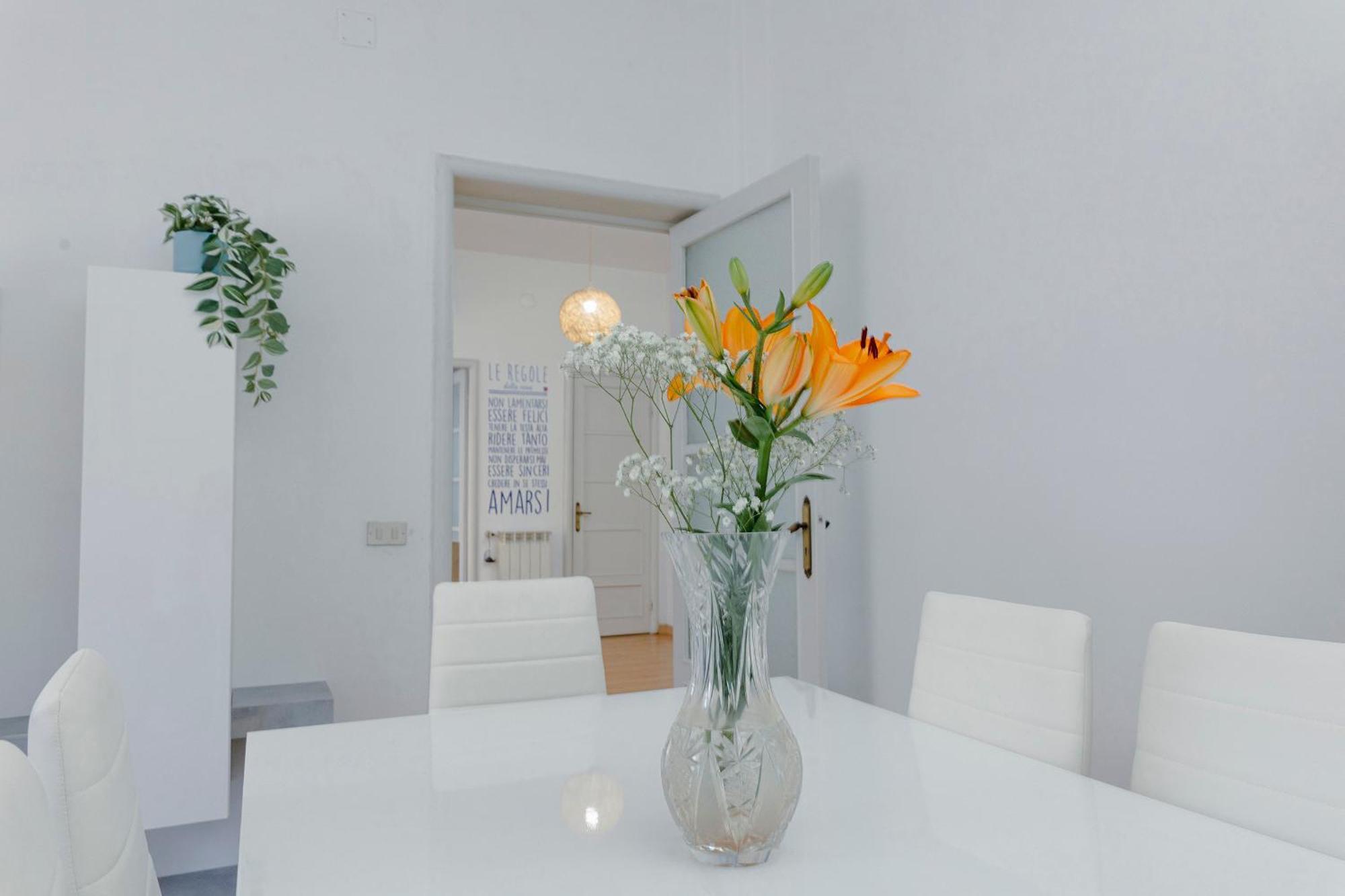 "L'Attico Bianco" City View 10 M A Piedi Dal Mare Savona Luaran gambar