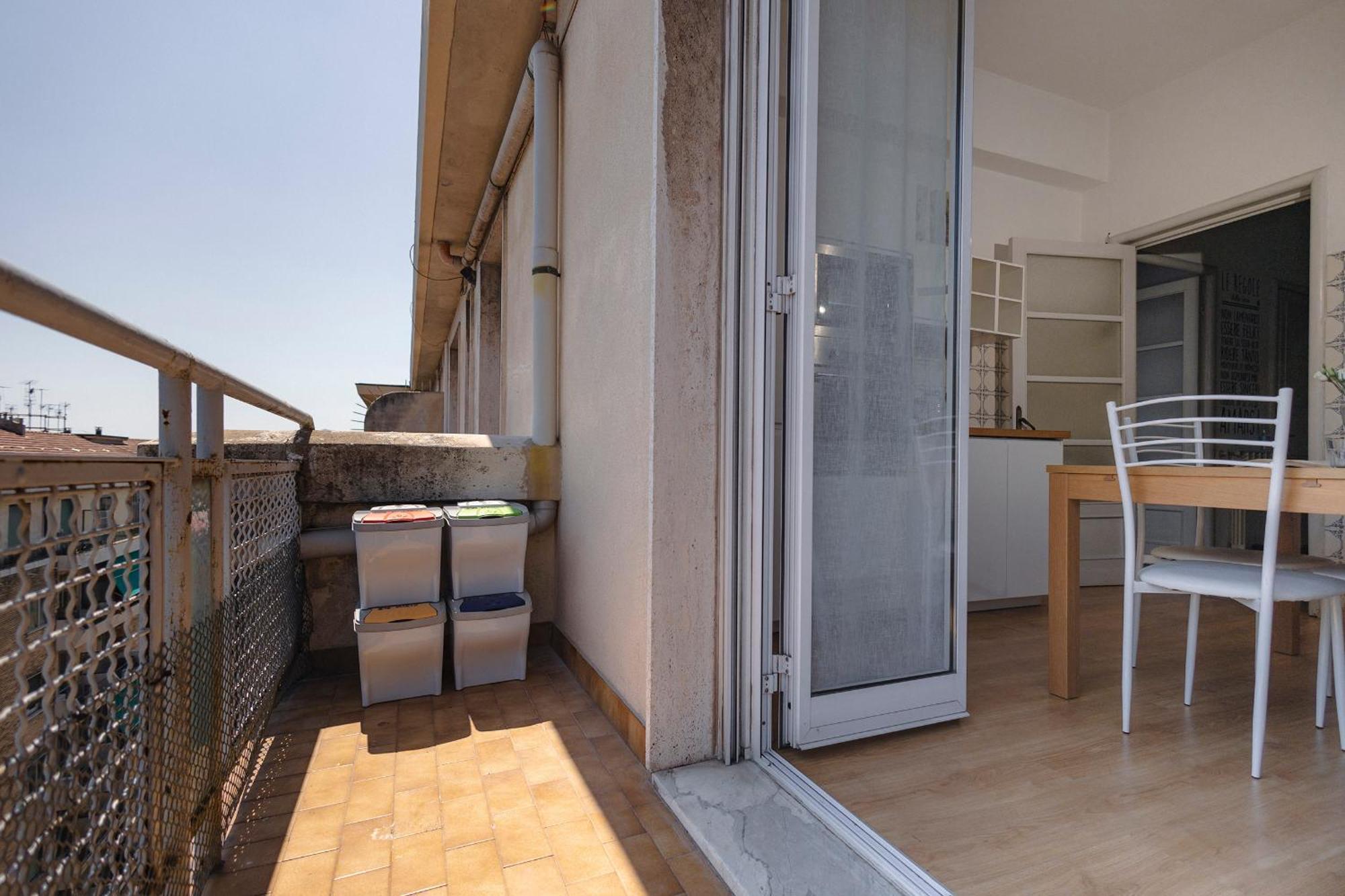 "L'Attico Bianco" City View 10 M A Piedi Dal Mare Savona Luaran gambar
