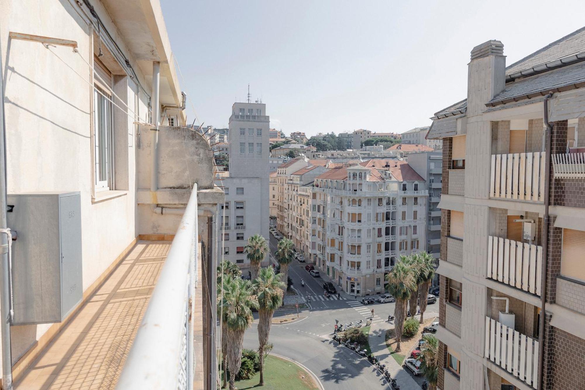 "L'Attico Bianco" City View 10 M A Piedi Dal Mare Savona Luaran gambar
