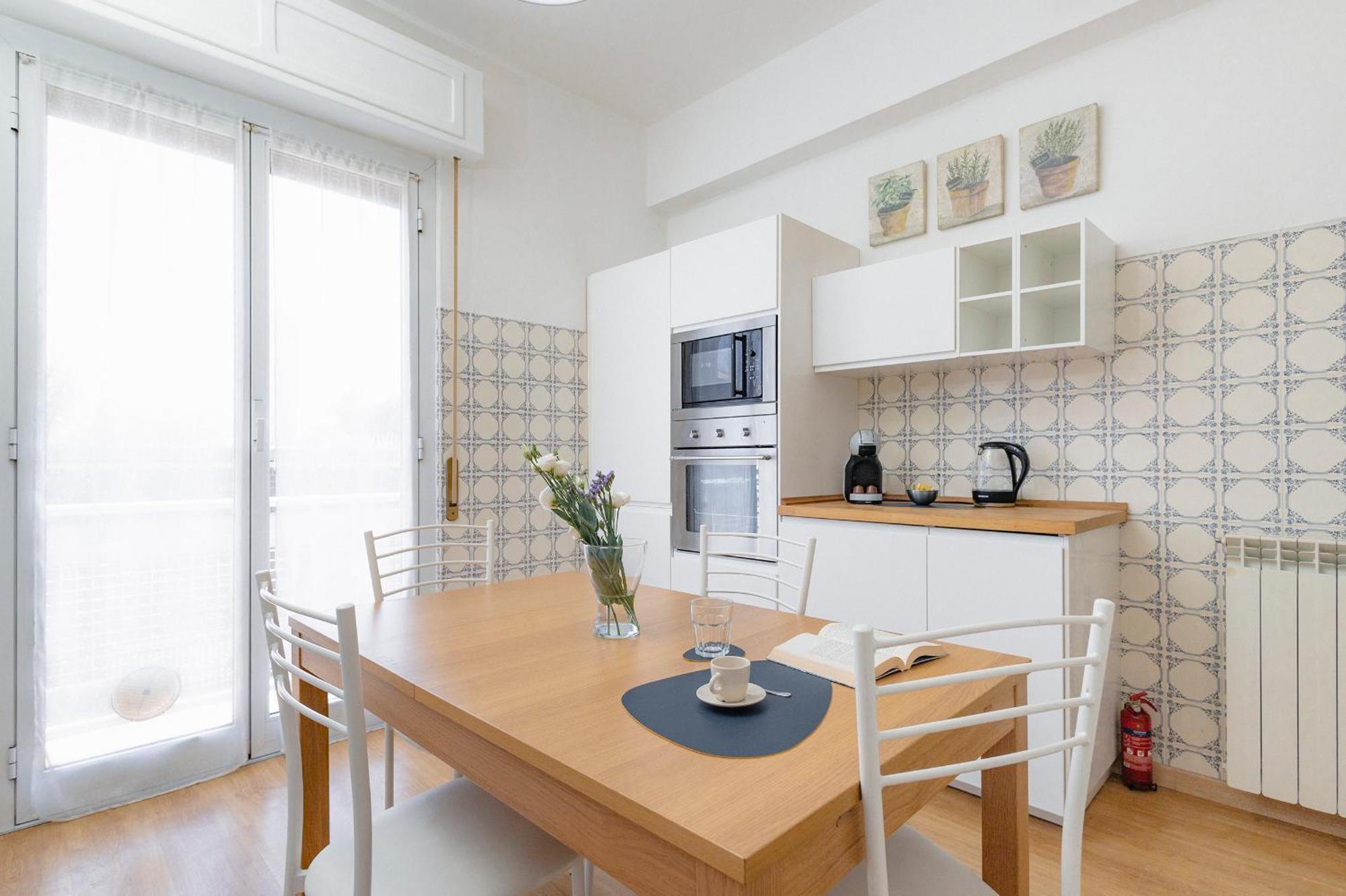 "L'Attico Bianco" City View 10 M A Piedi Dal Mare Savona Luaran gambar
