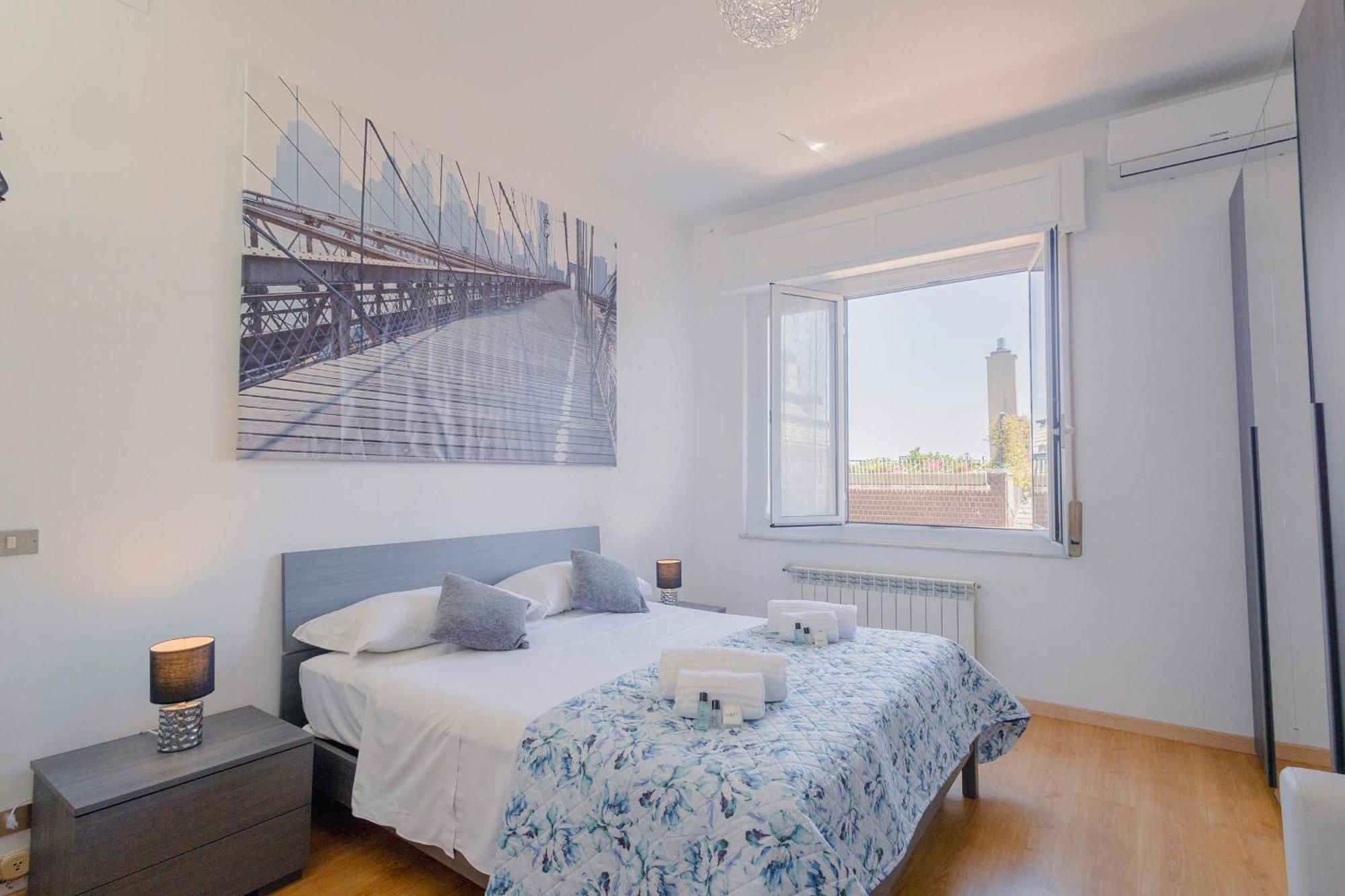 "L'Attico Bianco" City View 10 M A Piedi Dal Mare Savona Luaran gambar